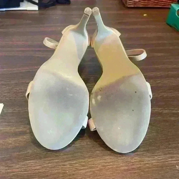 Charming Charlie’s Taupe Leather High Heels Size 8 - Picture 8 of 13